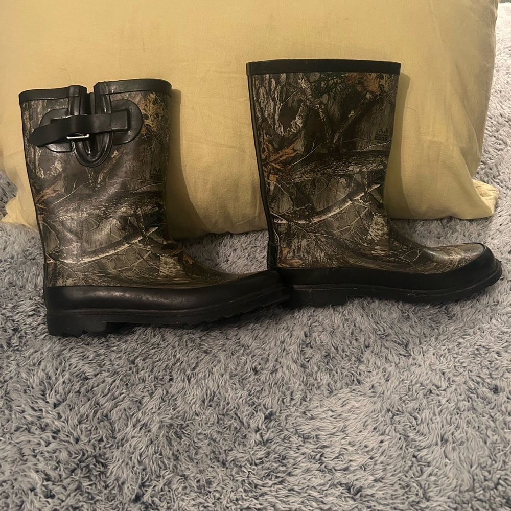 Arcade Green and Black Youth Boots